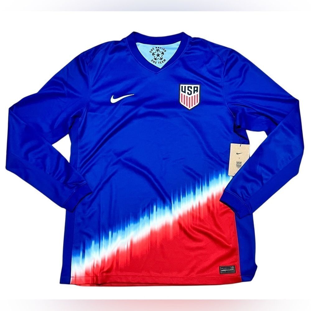 Nike Men's Blue and Red USA Soccer Shirt‎